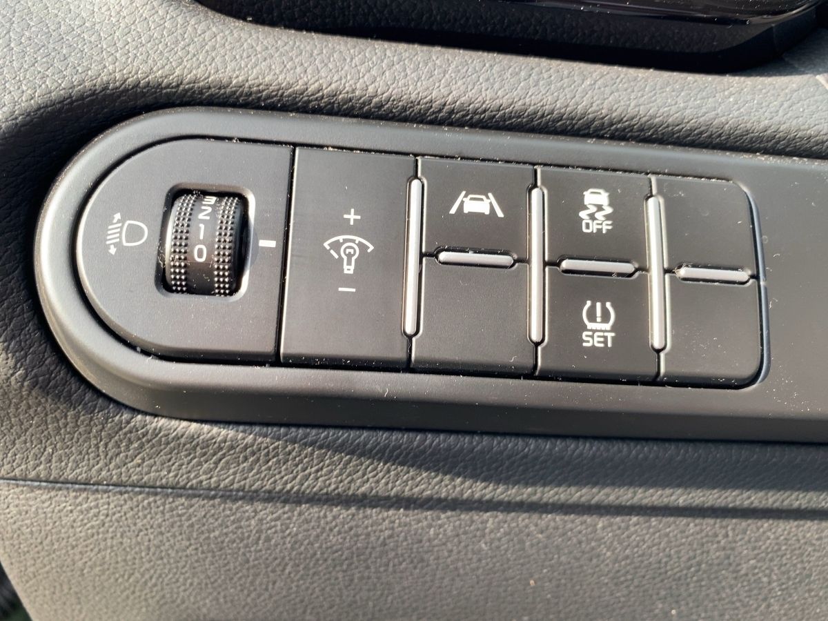 Kia cee'd 1.5T Vision - Samsaru's Car Outlet