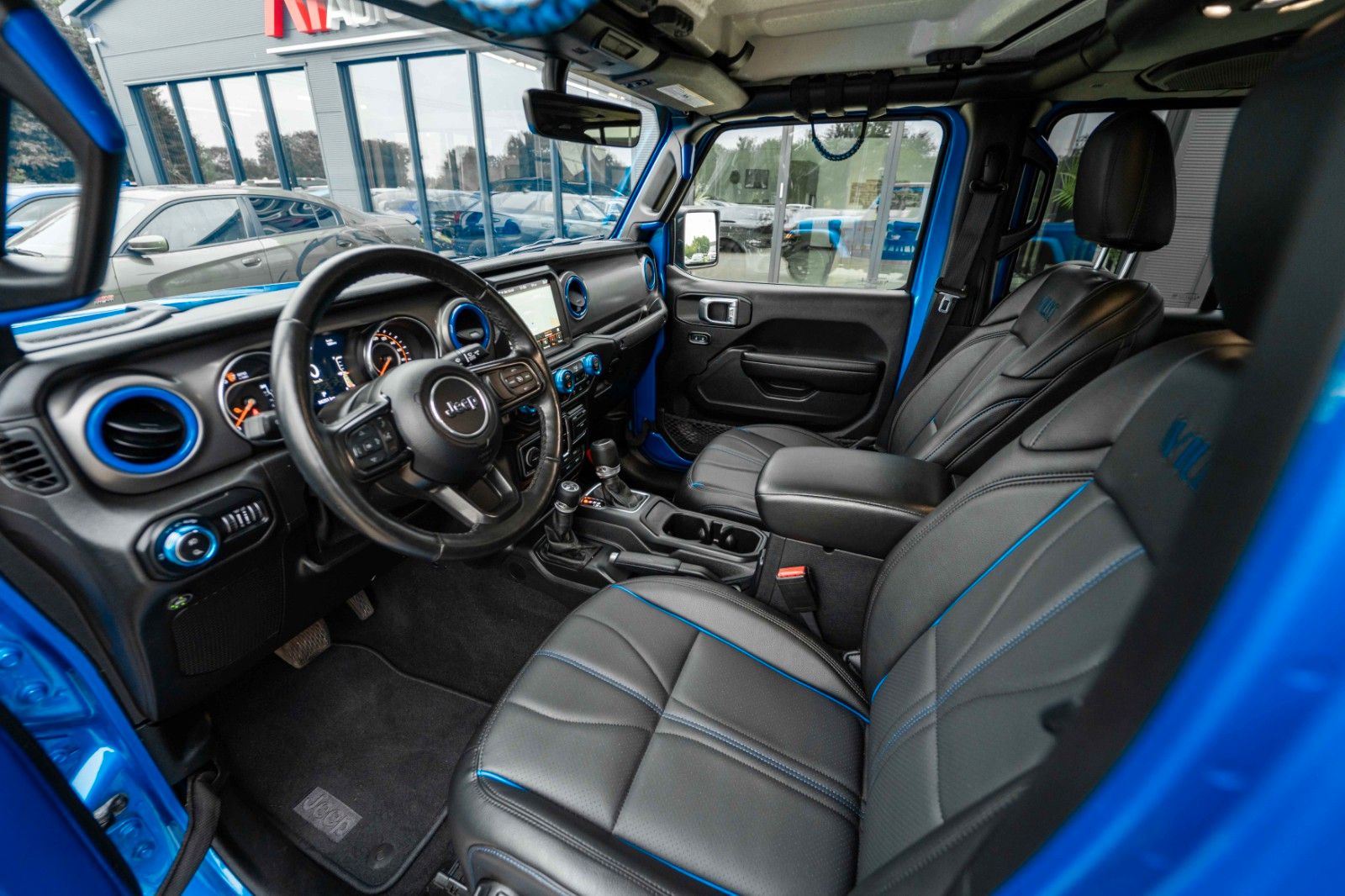 Jeep Gladiator Willys 3.6 V6 285 PS | 4x4 Crew Cab