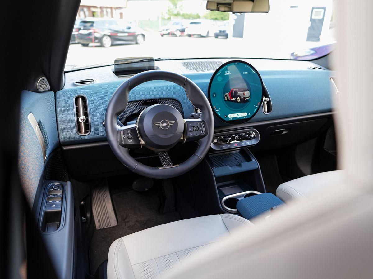 MINI Countryman C Favoured-T Paket XL - Samsaru's Car Outlet