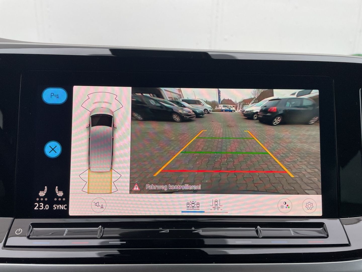 Volkswagen T7 Multivan 2.0 TDI DSG - Samsaru's Car Outlet
