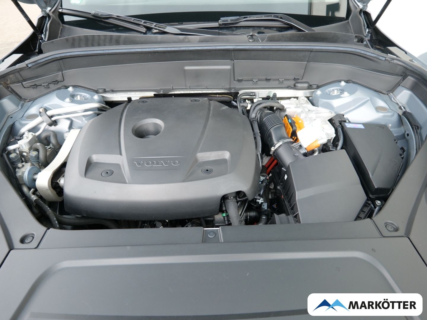 Volvo XC90 T8 AWD Recharge Plus Dark 7-Sitzer/Four-C