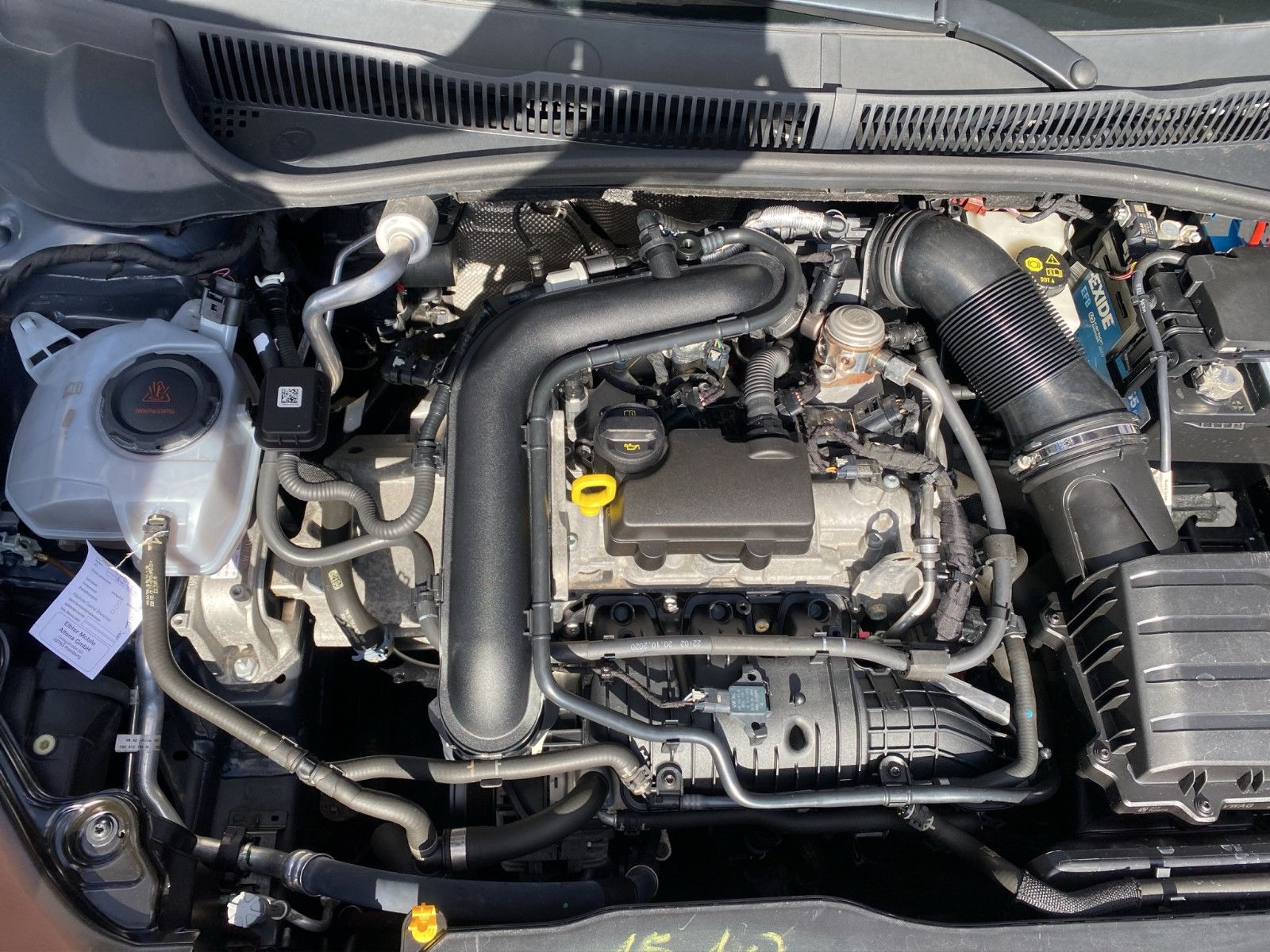 Volkswagen Polo VI Comfortline - Samsaru's Car Outlet