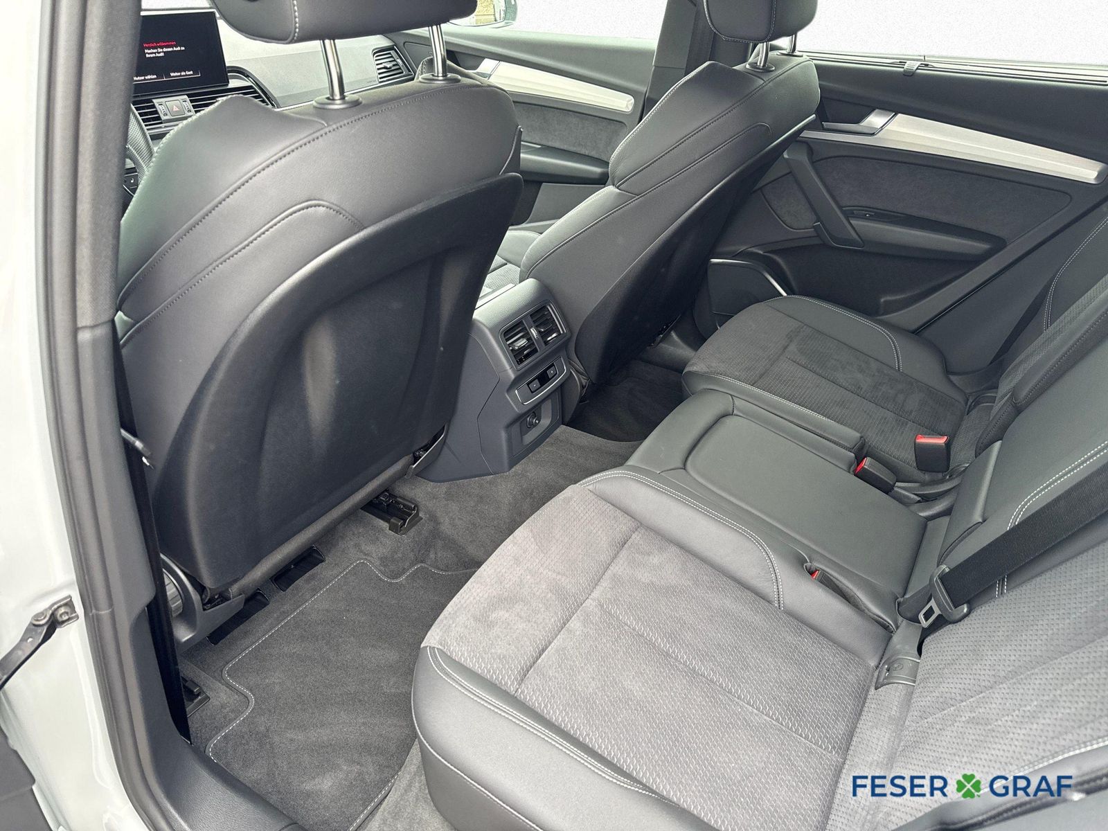 Audi Q5 40 TDI quattro S line - Samsaru's Car Outlet