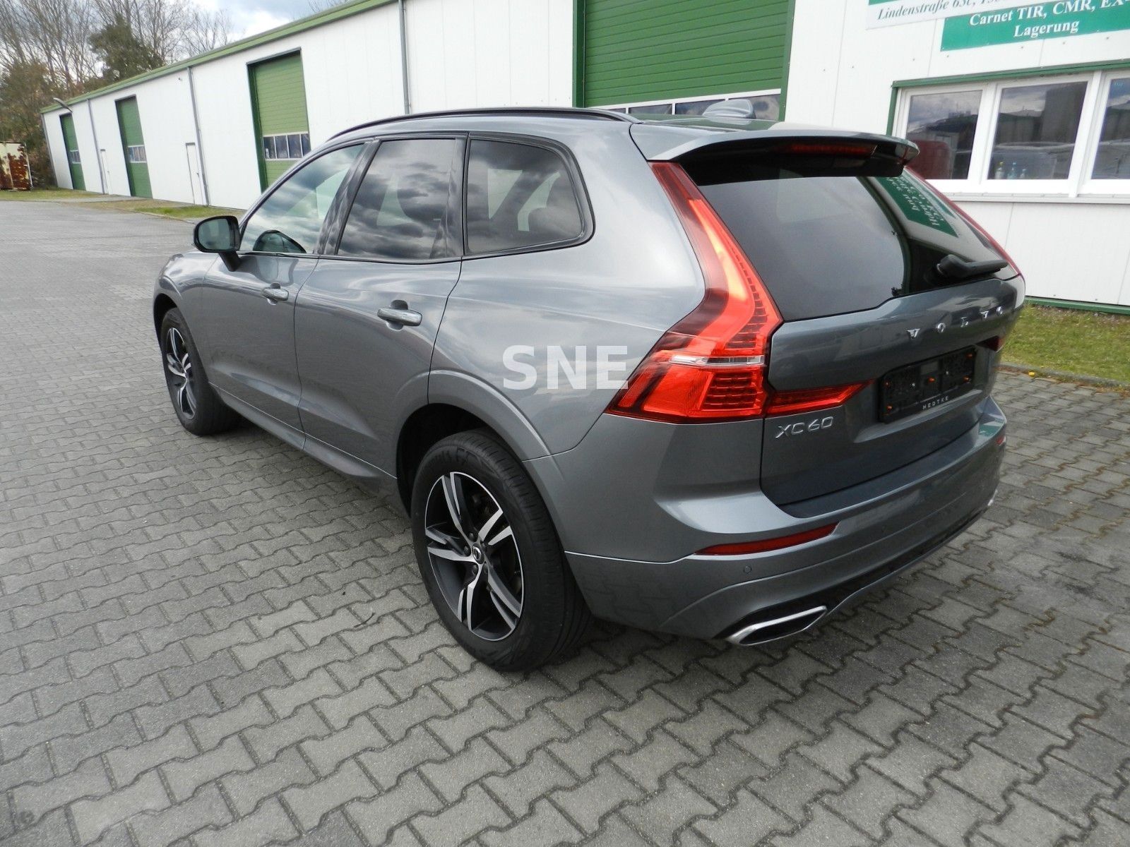 Volvo XC 60 XC60 R Design AWD, Unfallfrei