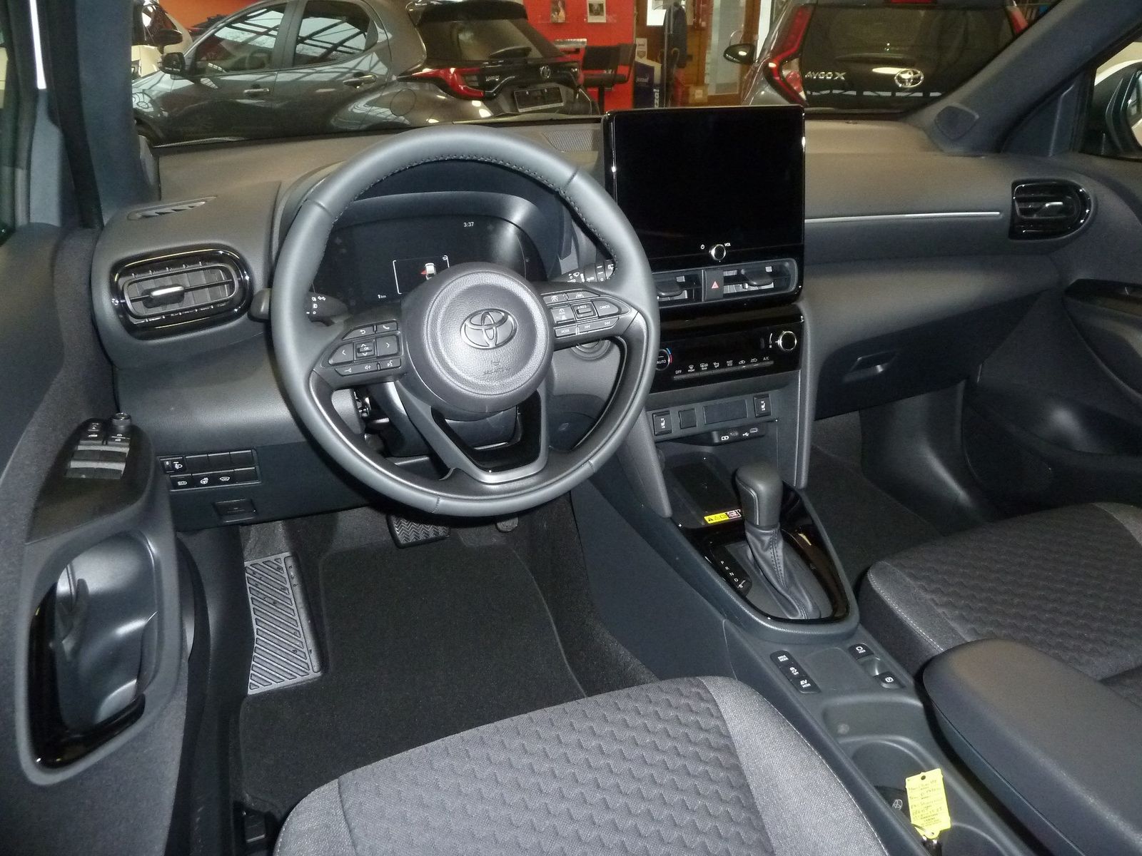 Toyota Yaris Cross Hybrid Teamplayer *Winterpaket*