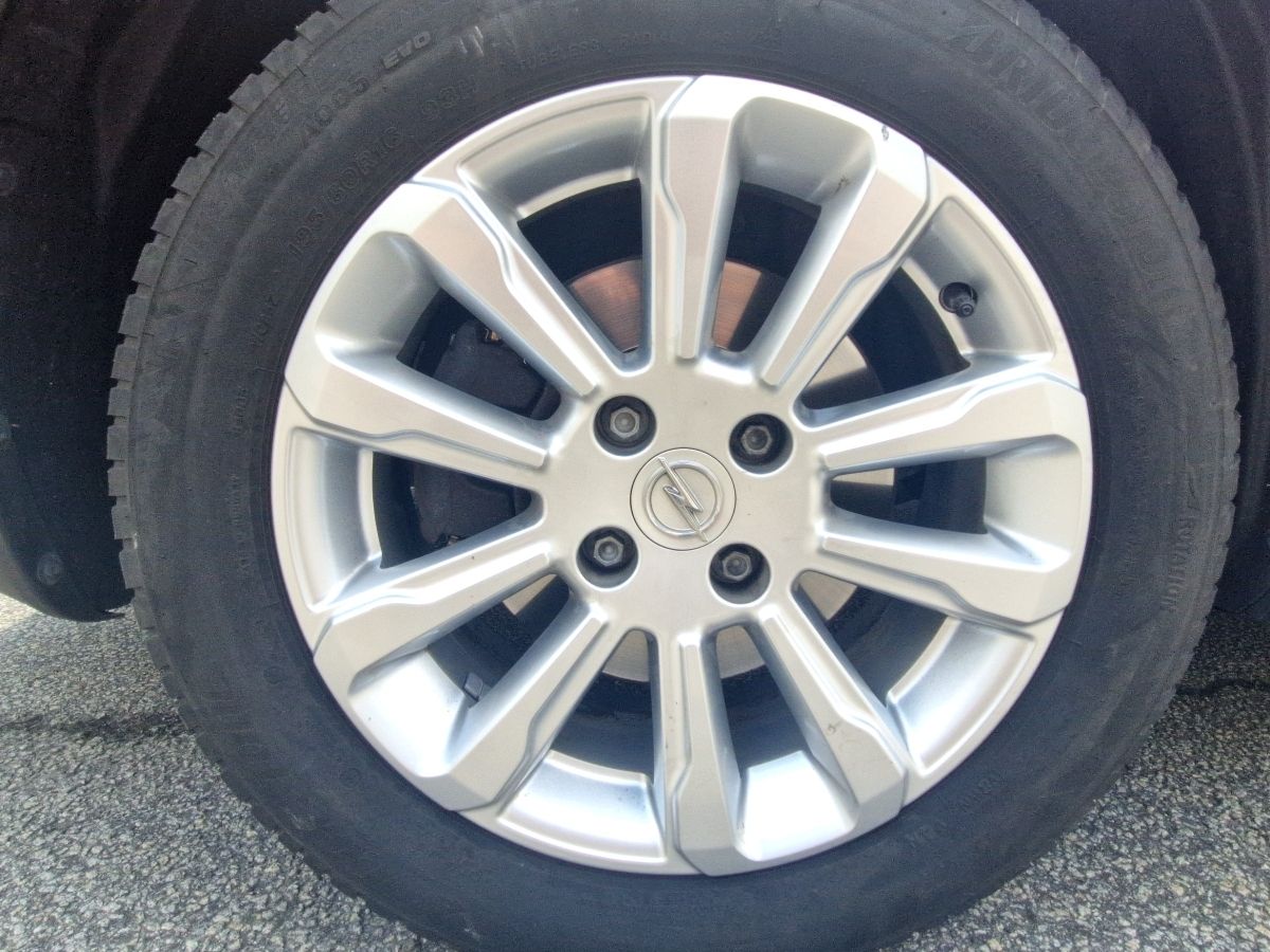 Opel Crossland Elegance - Samsaru's Car Outlet