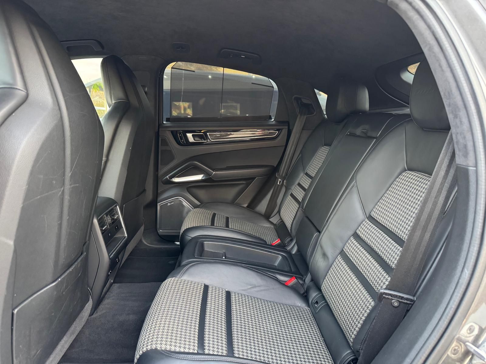 Porsche Cayenne Coupe Turbo S E-Hybrid*MATRIX*BURMESTER*