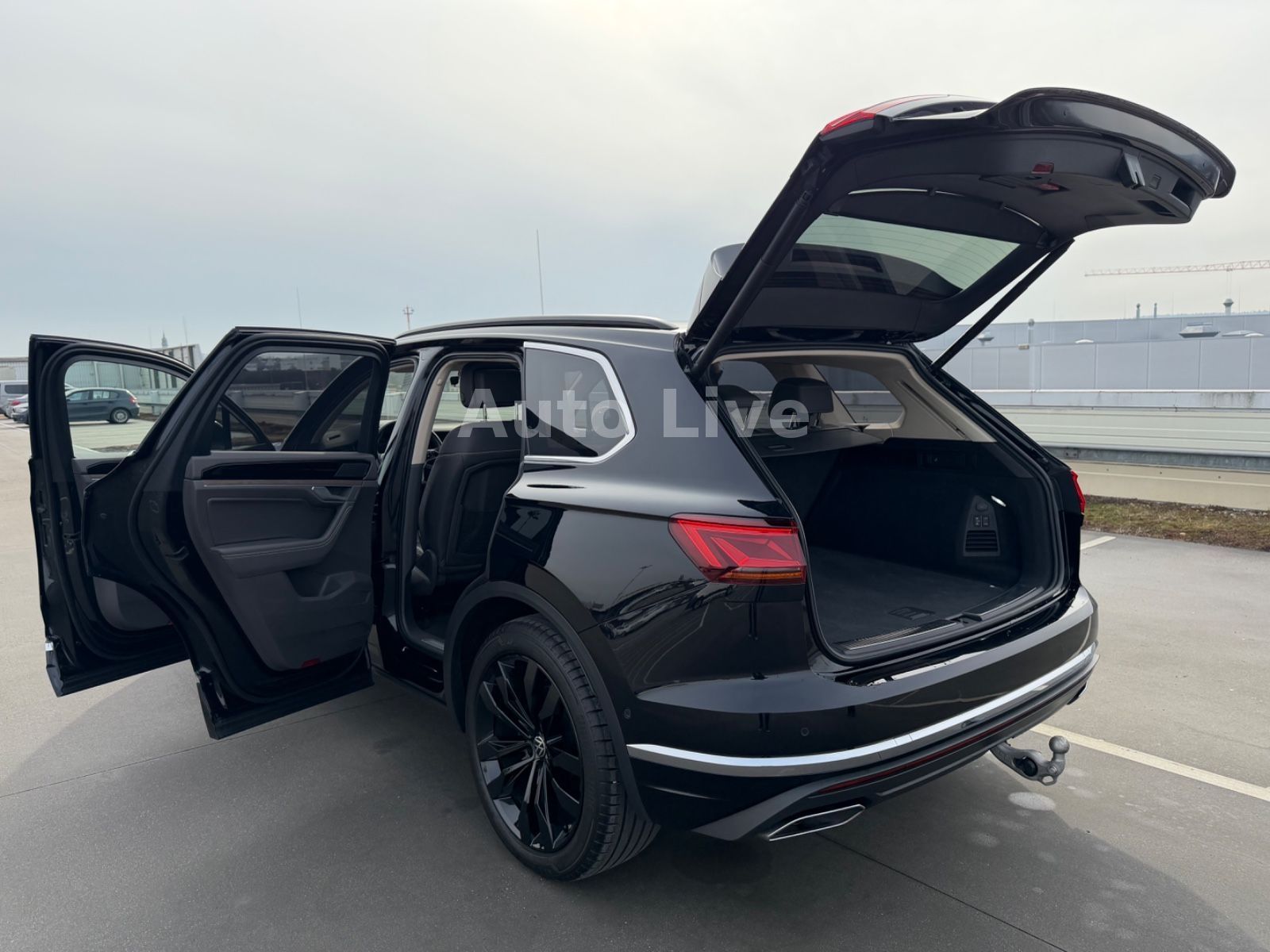 Volkswagen Touareg 3.0 TDI*Atmosphere*PAN*MATR*LUFT*360*VOL