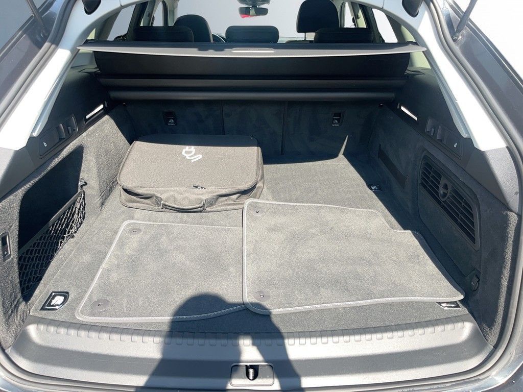 Audi A6 Avant 55 TFSI e quattro S Line - Samsaru's Car Outlet