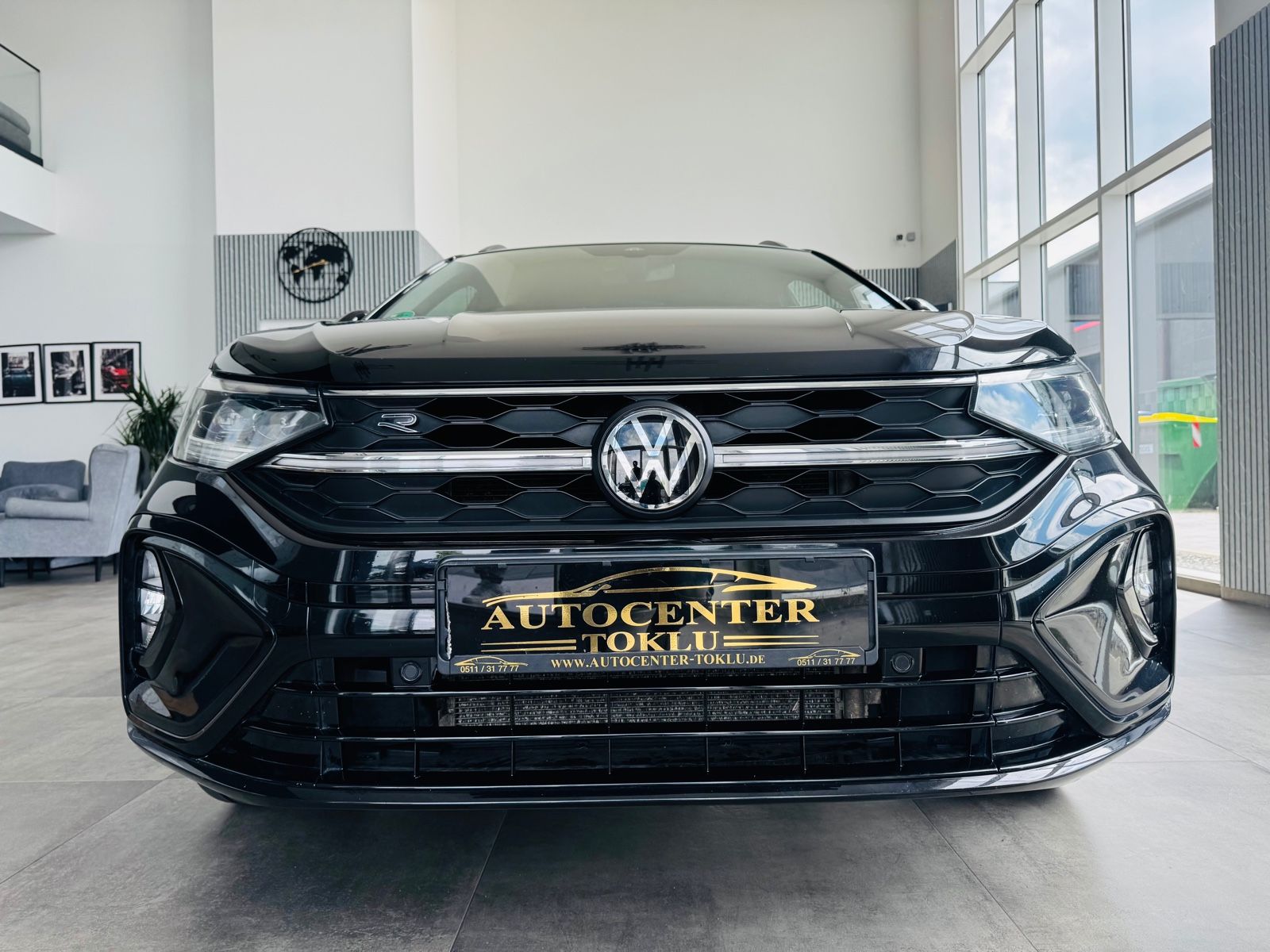 Volkswagen Taigo R-Line 1.5 TSI - Samsaru's Car Outlet