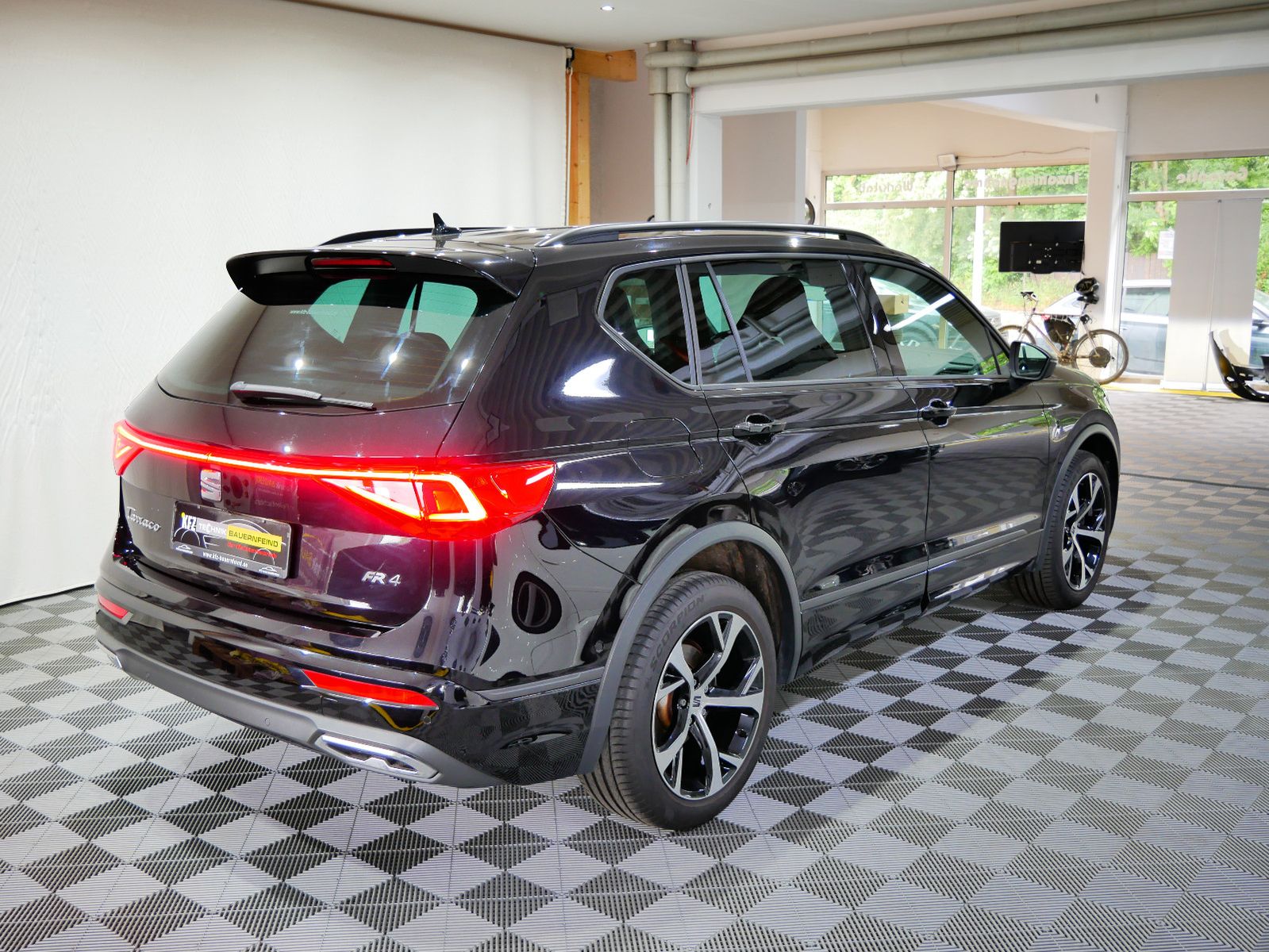 Seat Tarraco 2.0 TSI FR 4Drive - Samsaru's Car Outlet