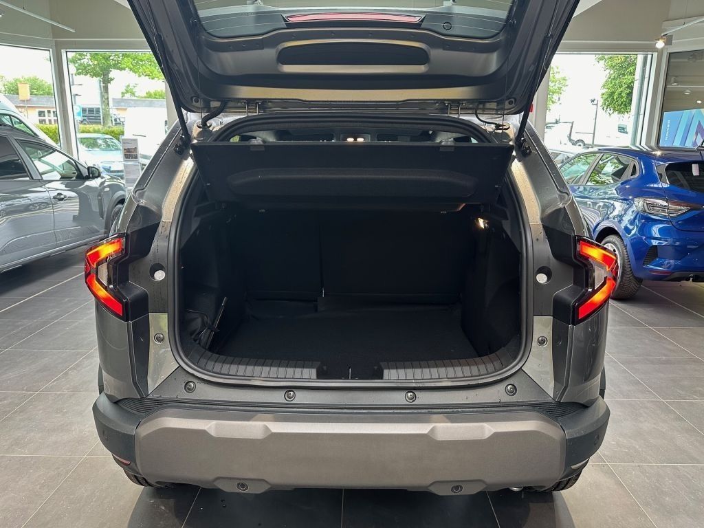 Dacia Duster Extreme HYBRID 140 - Samsaru's Car Outlet