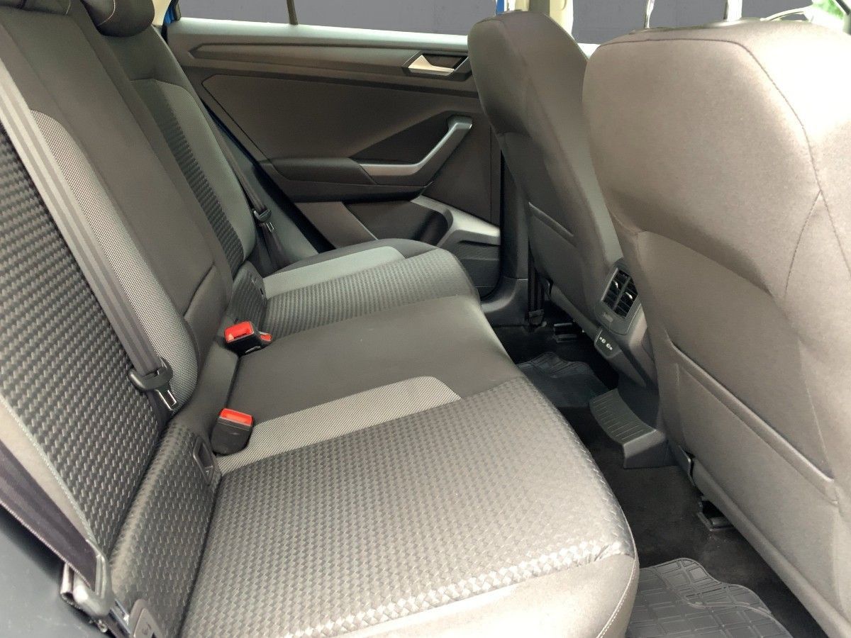 Volkswagen T-Roc 1.0 TSI ACTIVE - Samsaru's Car Outlet