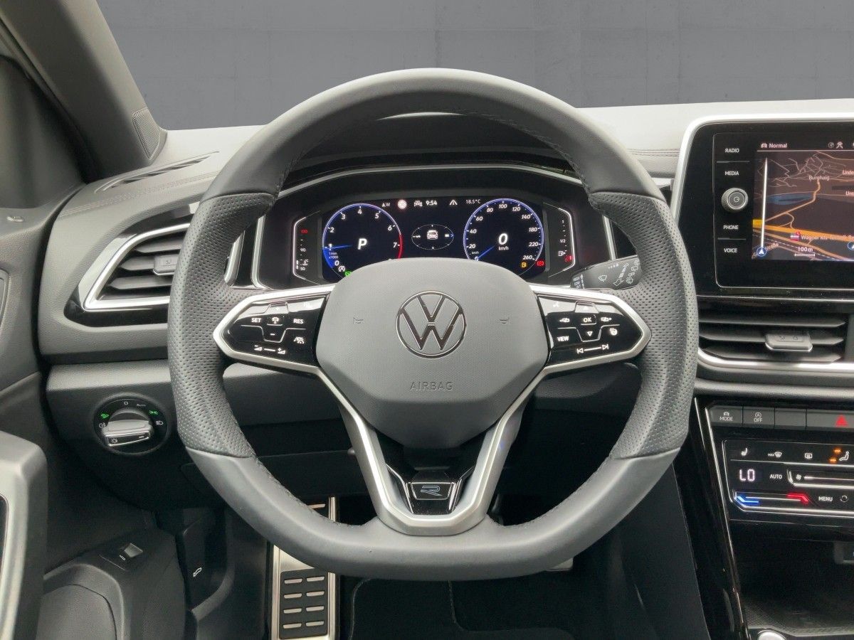 Volkswagen T-Roc 1.5 TSI DSG R-LINE - Samsaru's Car Outlet