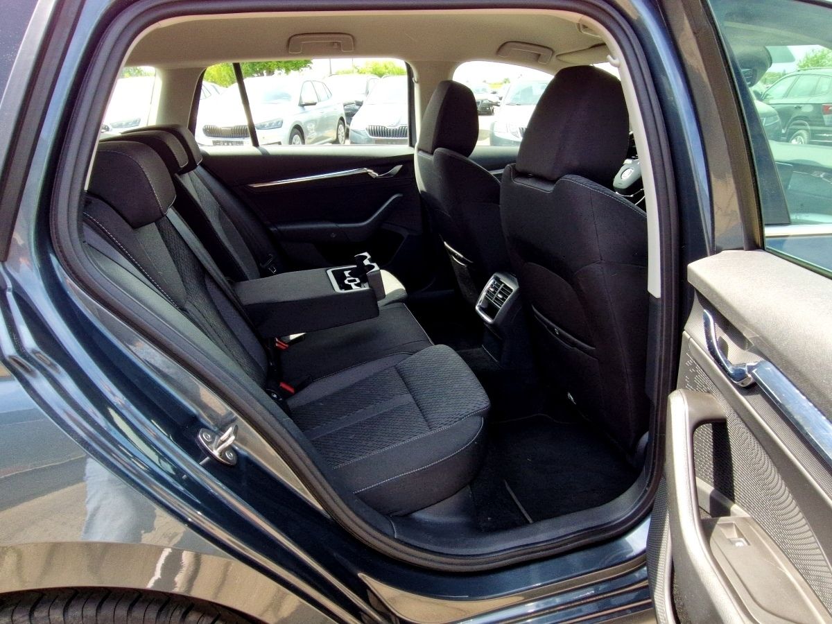 Skoda Octavia Combi 2.0 TDI DSG - Samsaru's Car Outlet