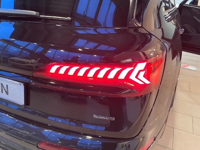 Audi Q7 50 TDI quattro competition plus