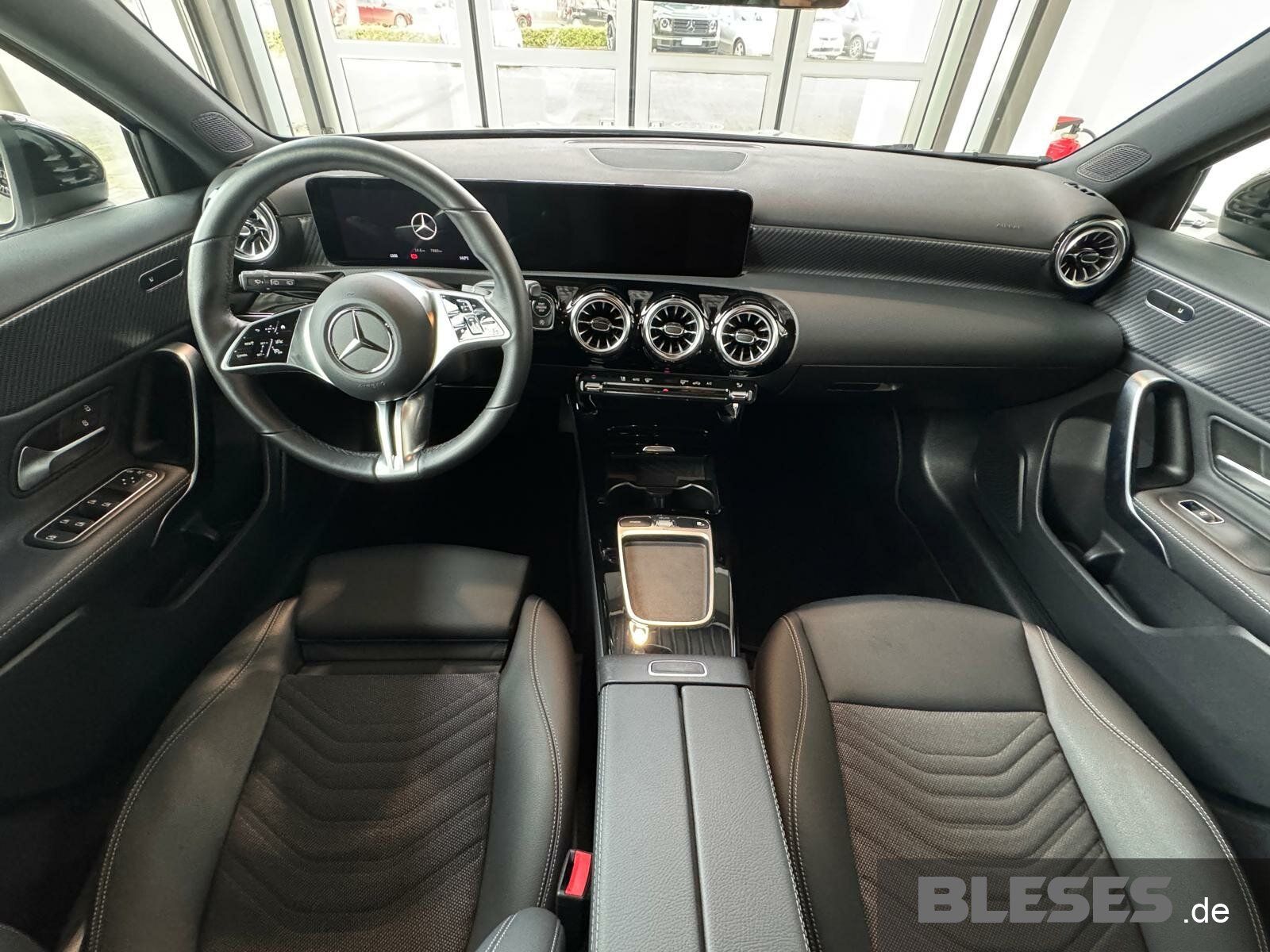 Mercedes-Benz A 220 4M Progressive - Samsaru's Car Outlet