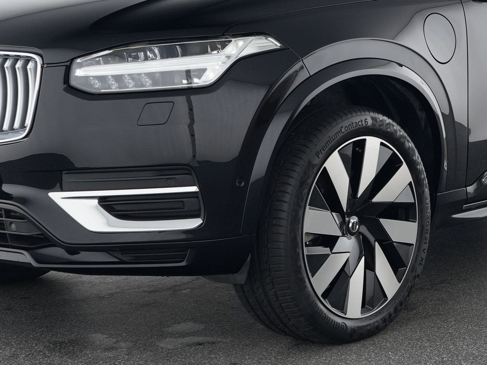 Volvo XC90 T8 Recharge AWD Ultra Bright 21"+AHK+360°