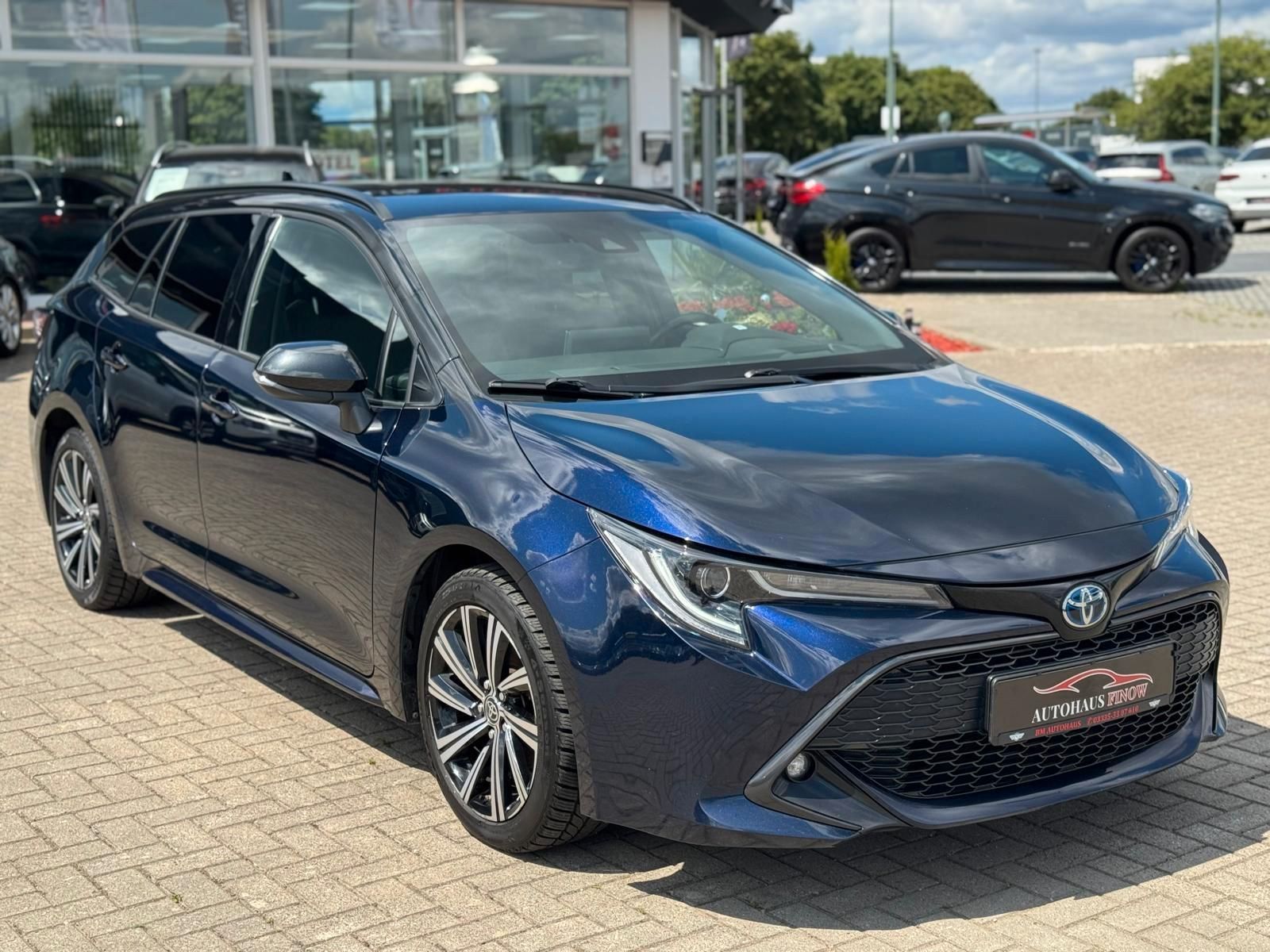 Toyota Corolla 1.8 Touring Sports Hybrid - Samsaru's Car Outlet