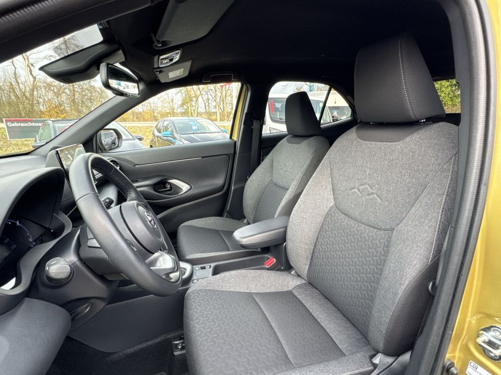 Toyota Yaris Cross Hybrid 1.5 VVT-i Team D. Safety-Pake