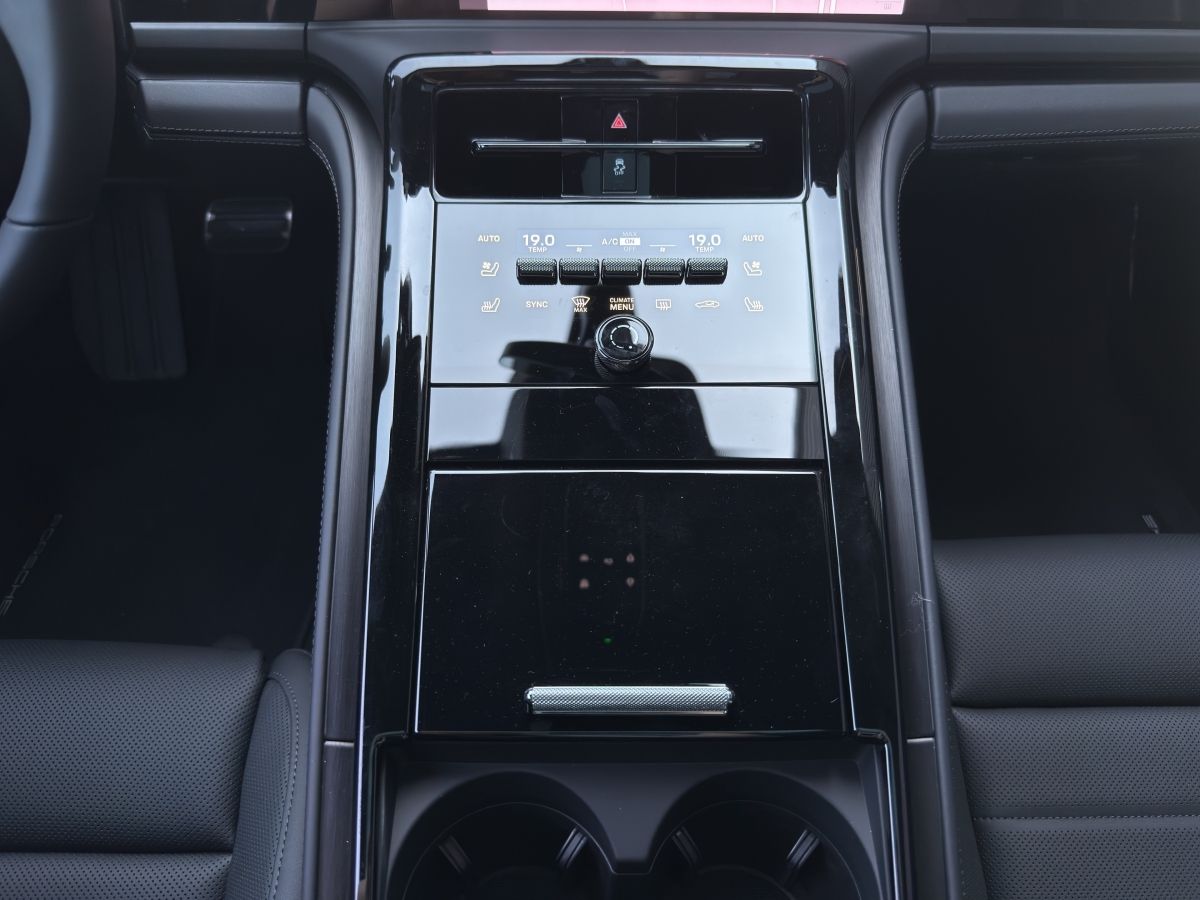 Porsche Panamera 4 E-Hybrid | Panorama | Sportabgas |