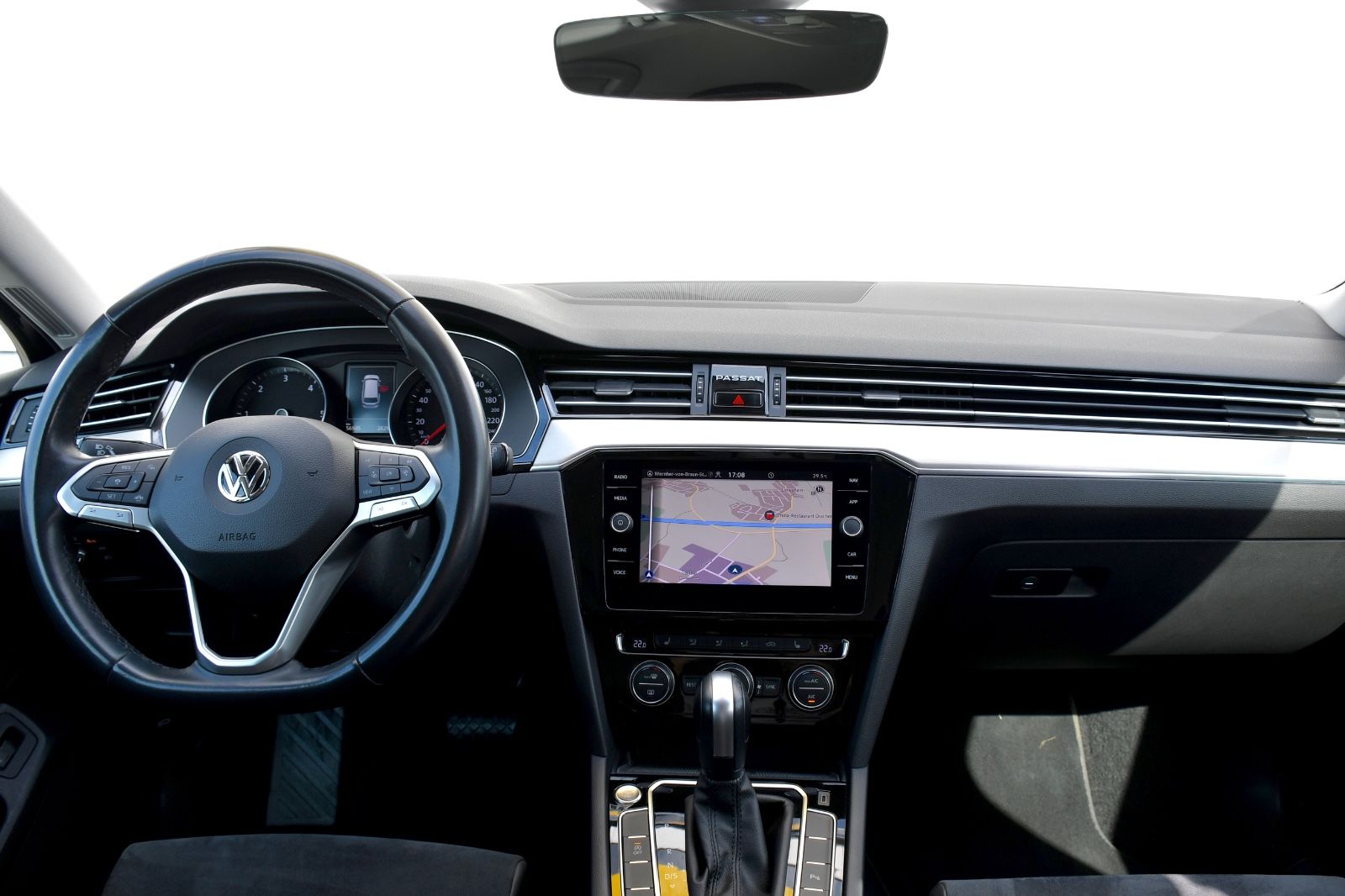 Volkswagen Passat Var Elegance - Samsaru's Car Outlet