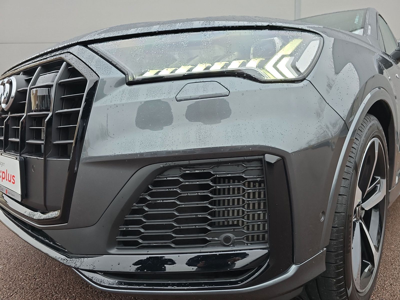 Audi Q7 55 TFSIe qu S line MATRIX AIR HuD AHK 21"