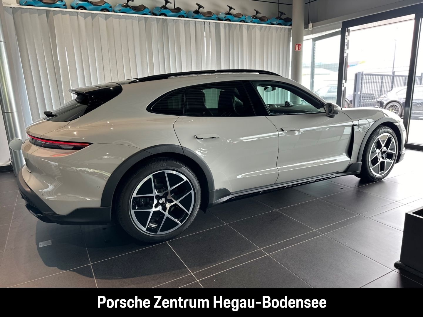 Porsche Taycan 4 Cross Turismo/Offroad Design Paket/LED/