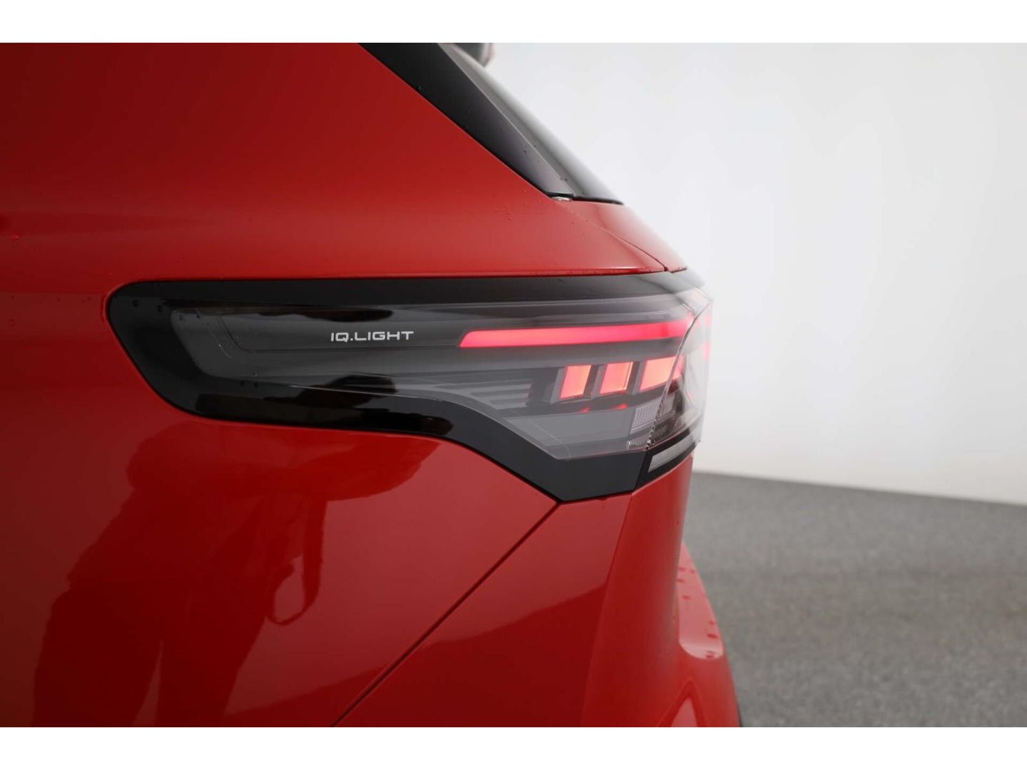 Volkswagen Tiguan 1.5 eHybrid R-Line Black Style DSG AHK/SH