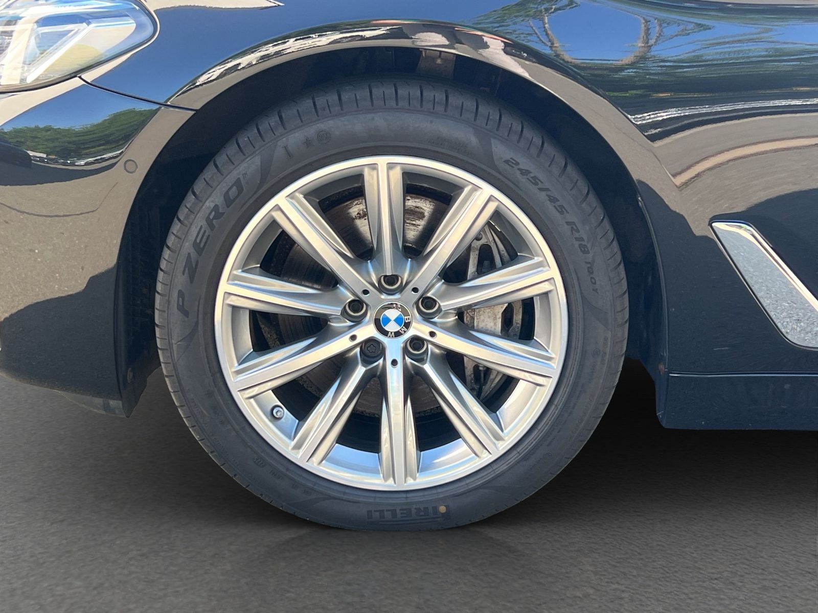 BMW 530d xDrive Touring ACC Laser ParkA+ SpurAss HUD