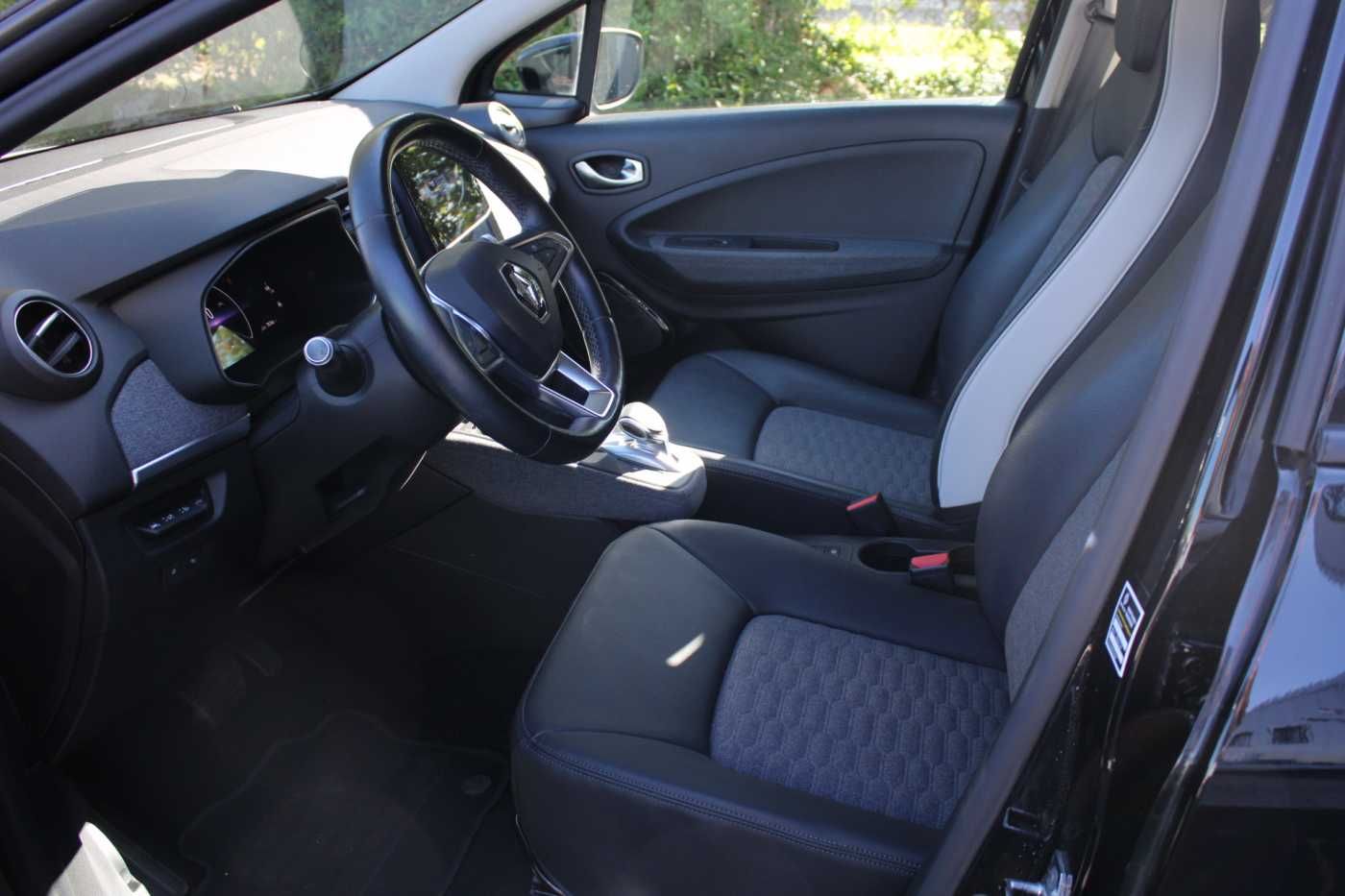 Renault ZOE Z.E. 50 INTENS - Samsaru's Car Outlet
