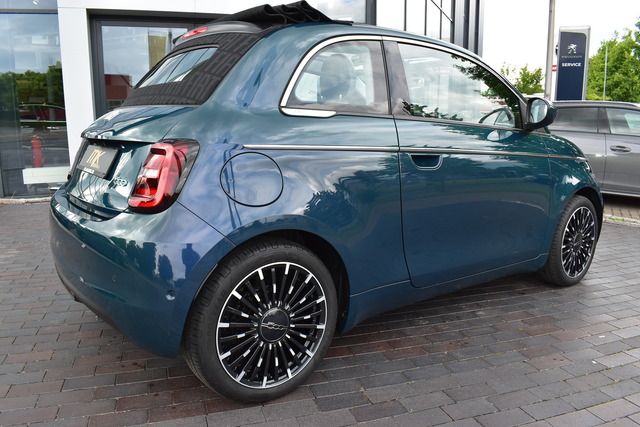 Fiat 500e Cabrio - Samsaru's Car Outlet