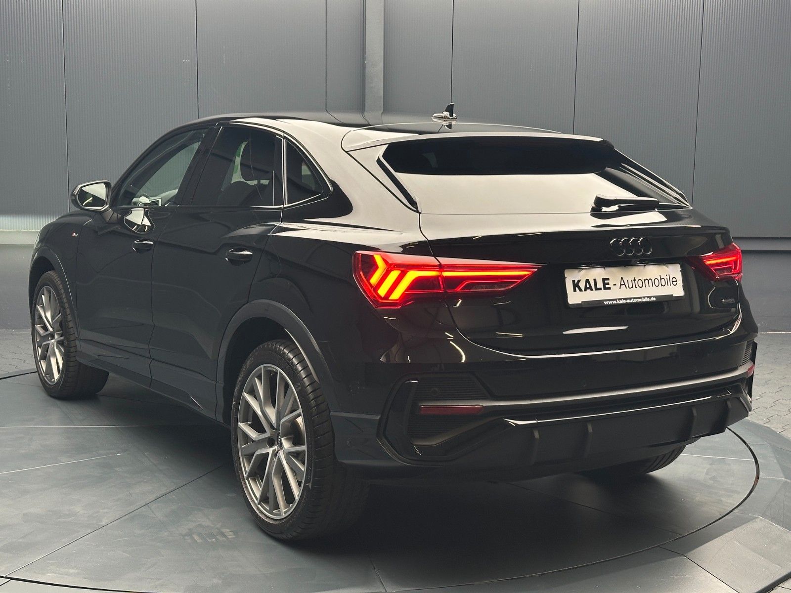 Audi Q3 Sportback 40 TDI quattro S-Line*20Zoll*Optik*