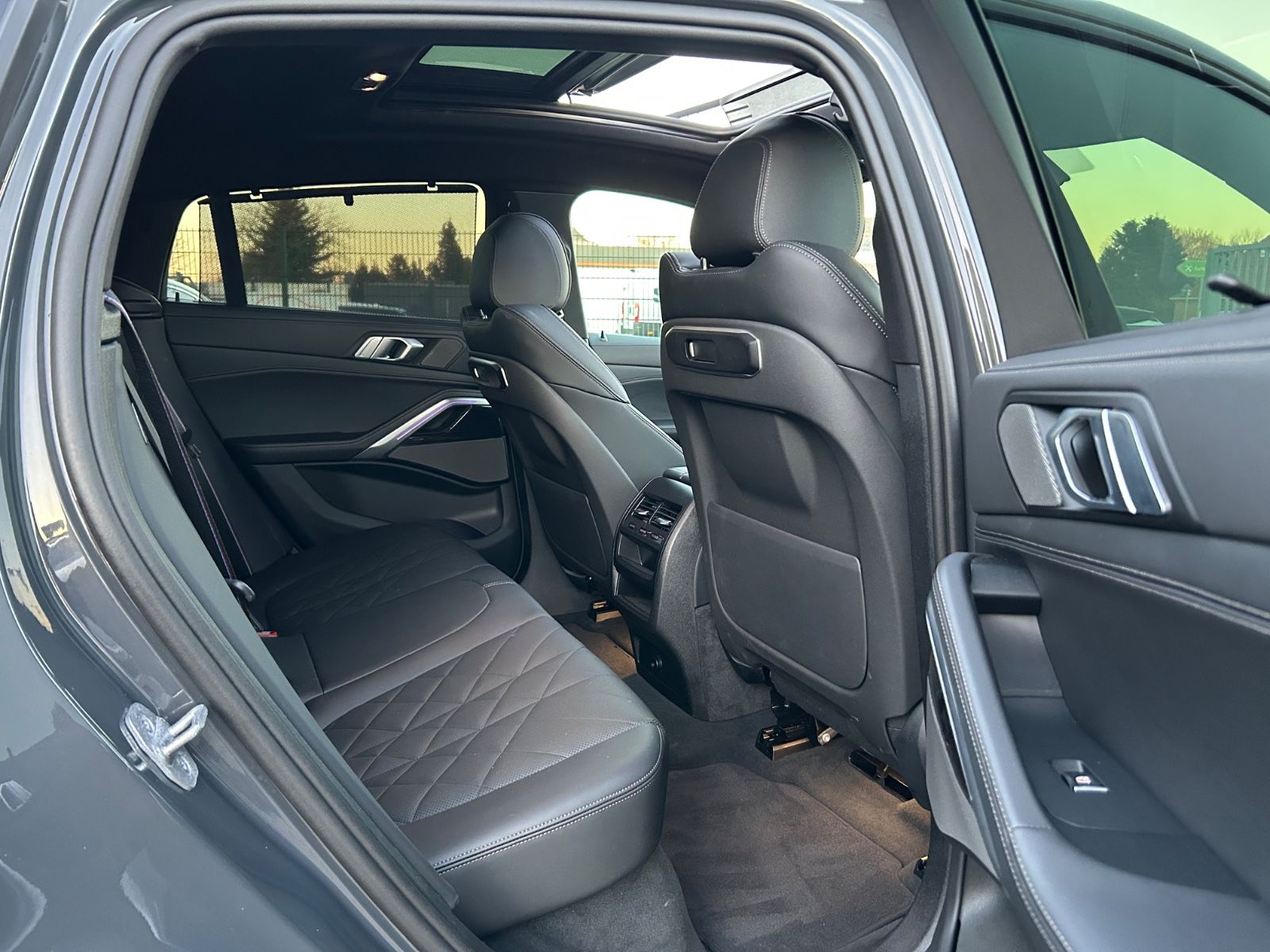 BMW X6 30d M Sport Pro - Samsaru's Car Outlet