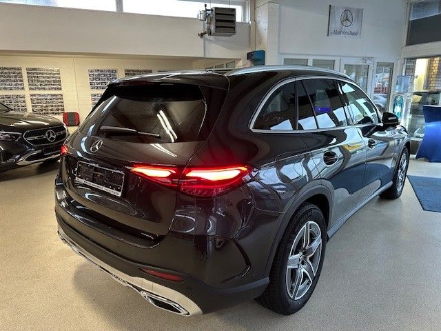 Mercedes-Benz GLC 300 d 4 M AMG Digital Light+Panorama+Burmest
