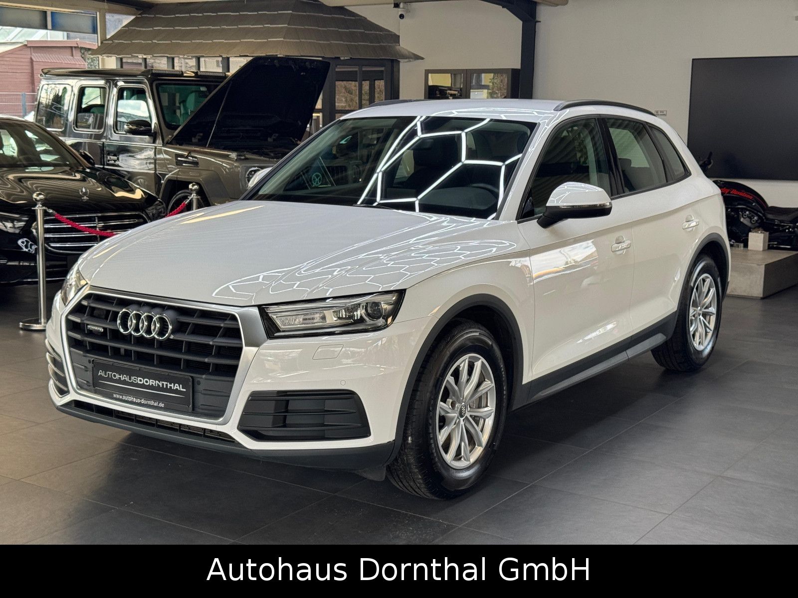 Audi Q5 35 TDI quattro - Samsaru's Car Outlet