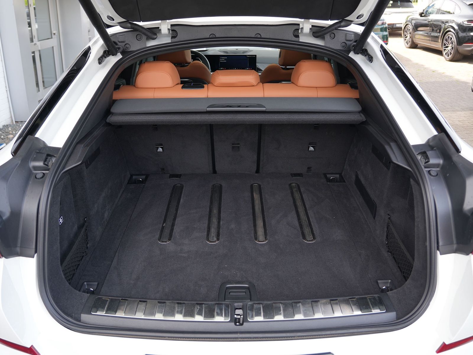 BMW X6 xDrive30d M Sport - Samsaru's Car Outlet