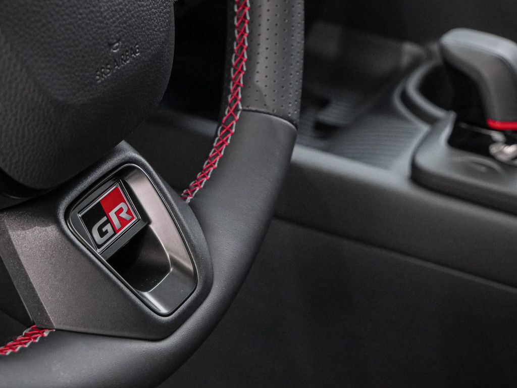 Toyota C-HR 2.0 Plug-In Hybrid GR Sport SHZ KAMERA LED