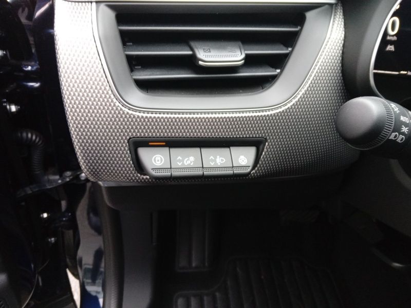 Renault ARKANA TECHNO E-Tech Full Hybrid - Samsaru's Car Outlet