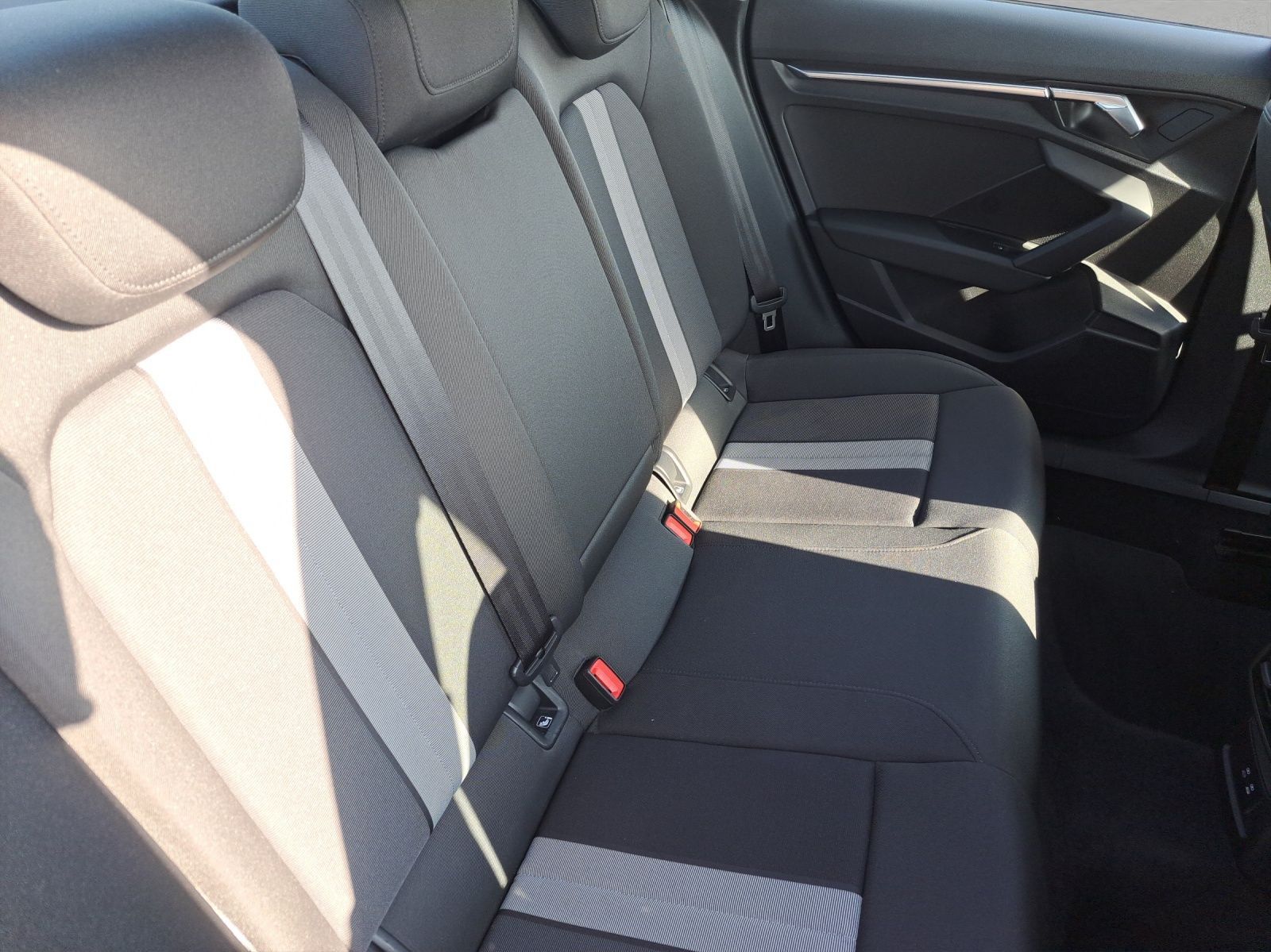 Audi A3 Limousine 35 TFSI advanced - Samsaru's Car Outlet