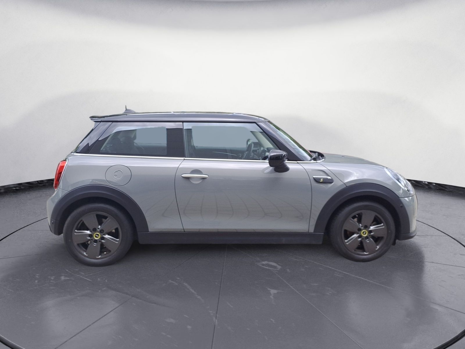 MINI Cooper SE - Samsaru's Car Outlet