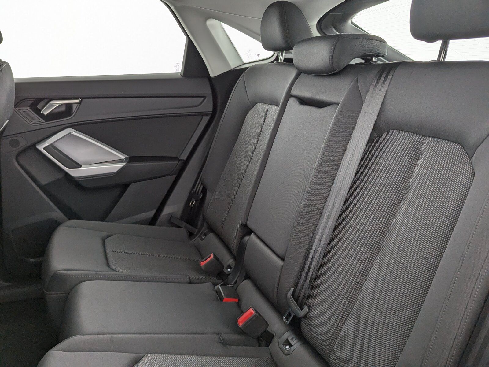 Audi Q3 Sportback 40 2.0 TFSI quattro S line - Samsaru's Car Outlet