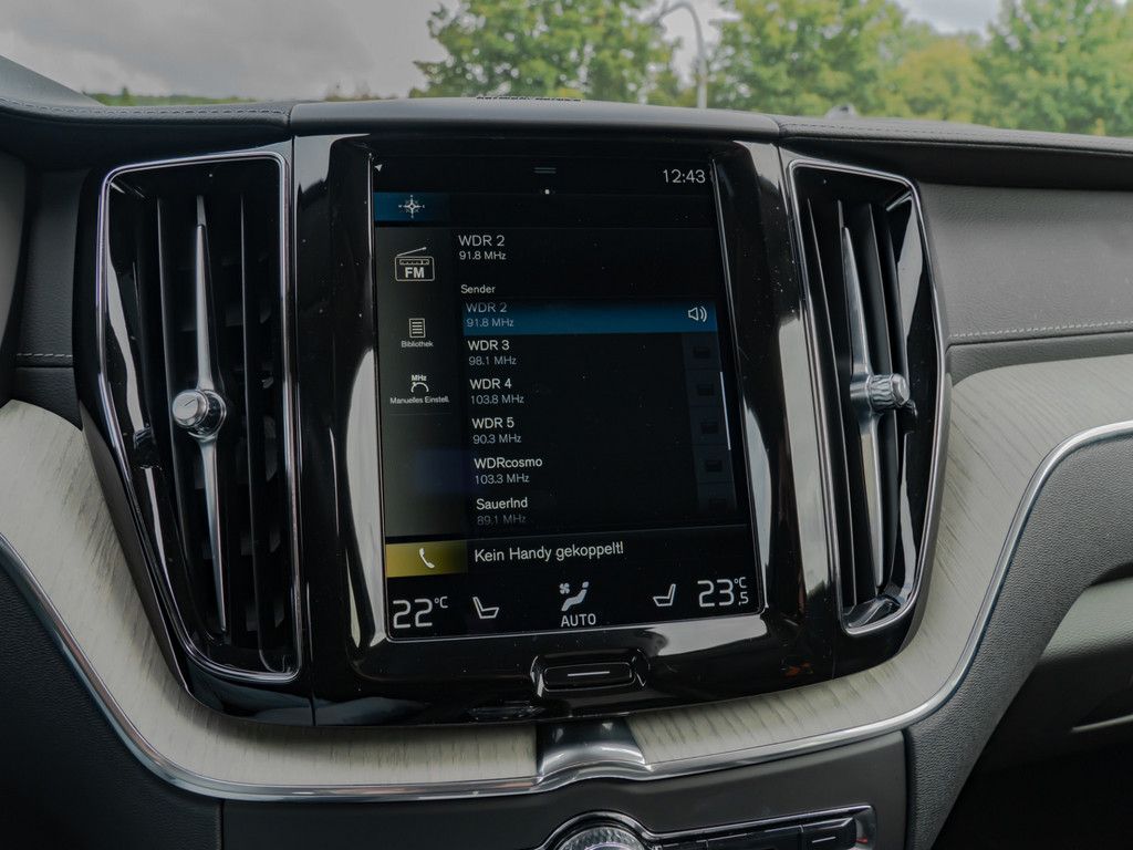 Volvo XC60 T6 AWD Recharge Geartronic Inscription aus