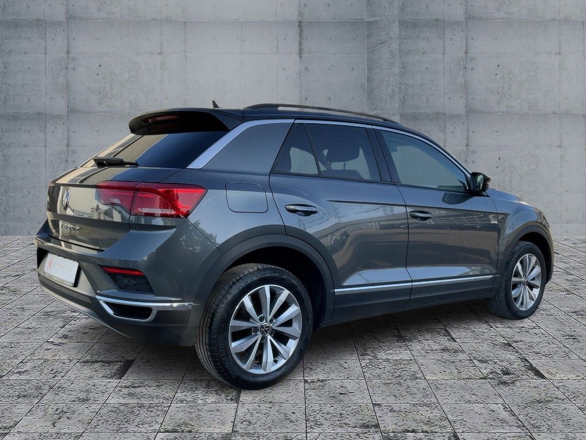 Volkswagen T-Roc 1.5 TSI STYLE - Samsaru's Car Outlet
