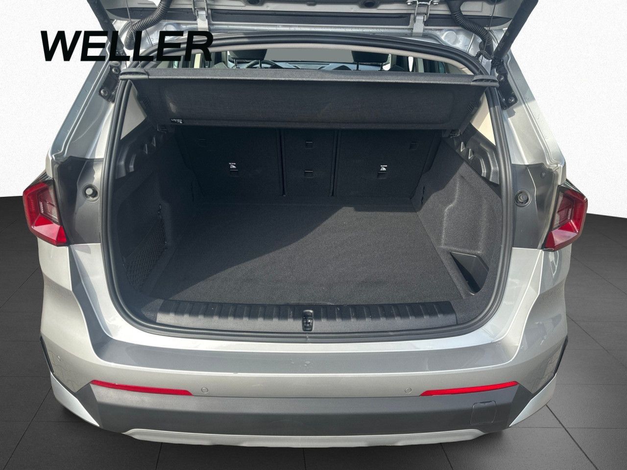 BMW X1 xDrive20d - Samsaru's Car Outlet