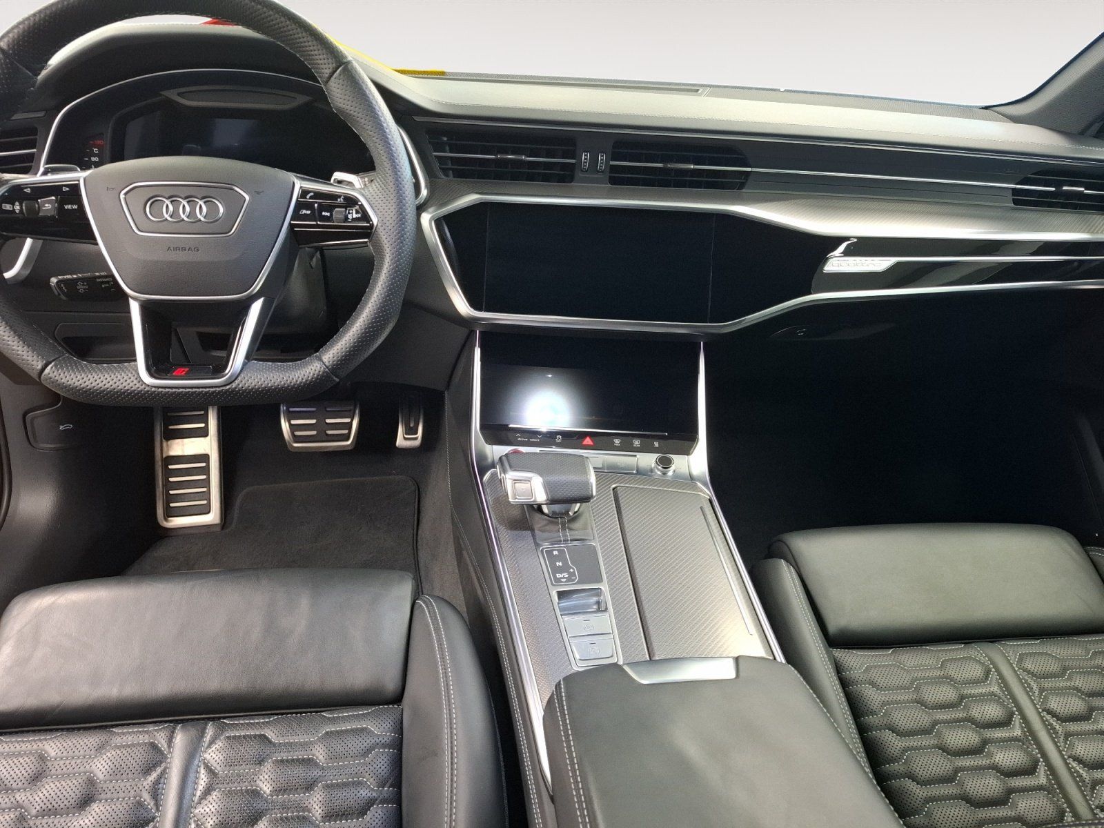 Audi RS 6 Avant 4.0 TFSI AHK 360 4xSHZ B&O STH 305km/