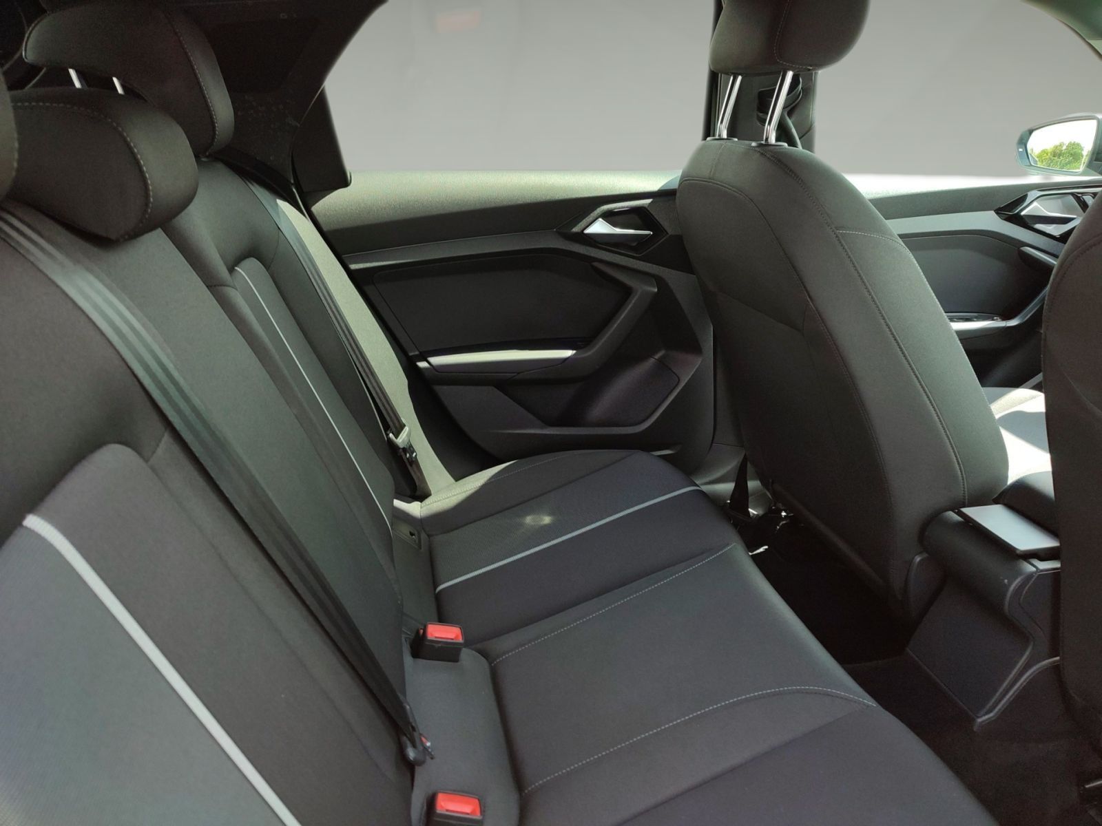 Audi A1 Sportback Advanced 30 TFSI - Samsaru's Car Outlet