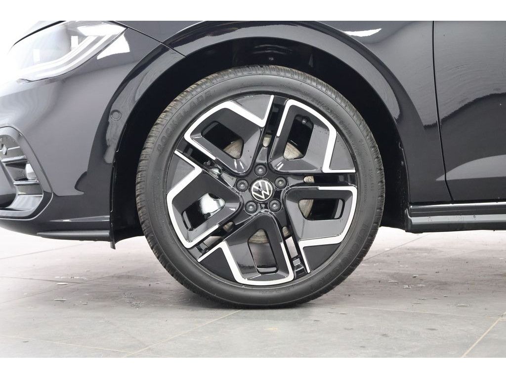Volkswagen Polo VI 1.0 TSI R-Line DSG,Navi,Matrix,RFK