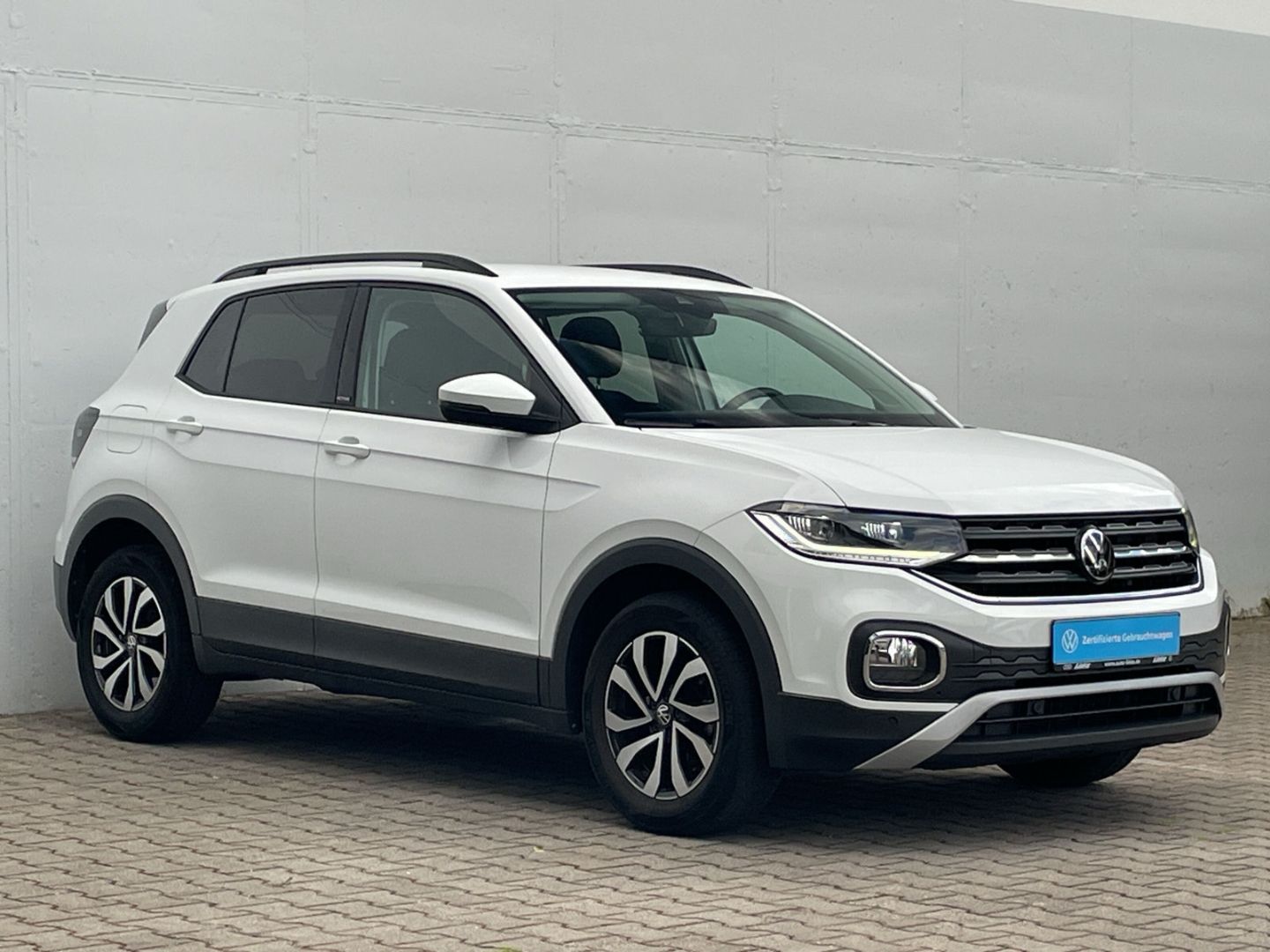 Volkswagen T-Cross 1.5 TSI DSG Active - Samsaru's Car Outlet