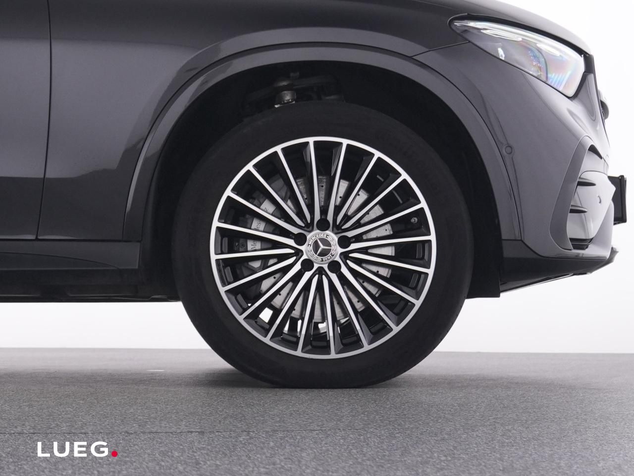 Mercedes-Benz GLC 300 e 4M AMG+NavPr+Pano+DLIGHT+Burm+AHK+360°